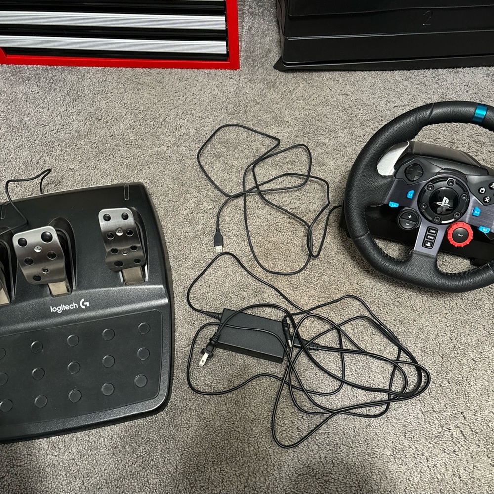 Logitech G29 with Pedals - PS4, PS5, PC, Black